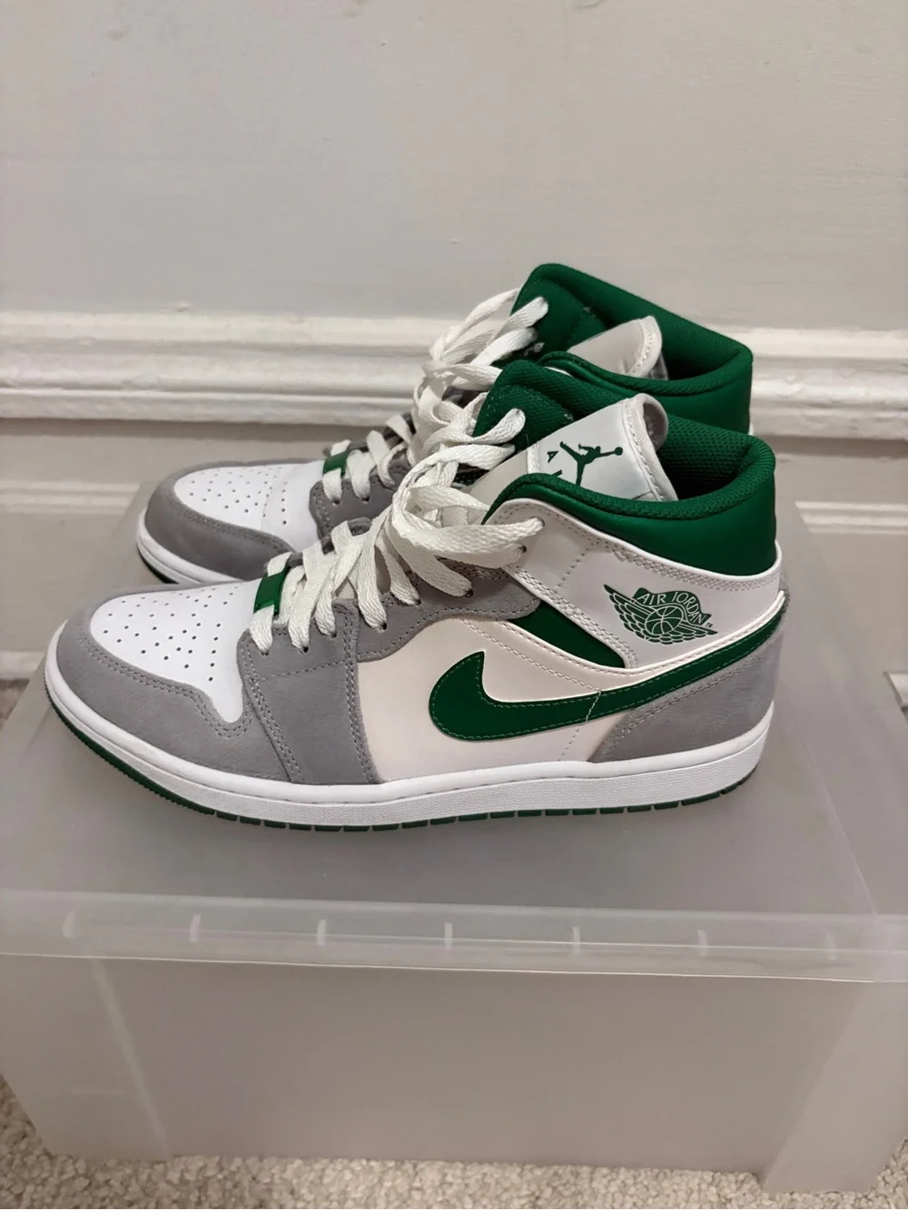 Nike Men Air Jordan 1 Mid SE ‘Grey Pine Green’ Size 8